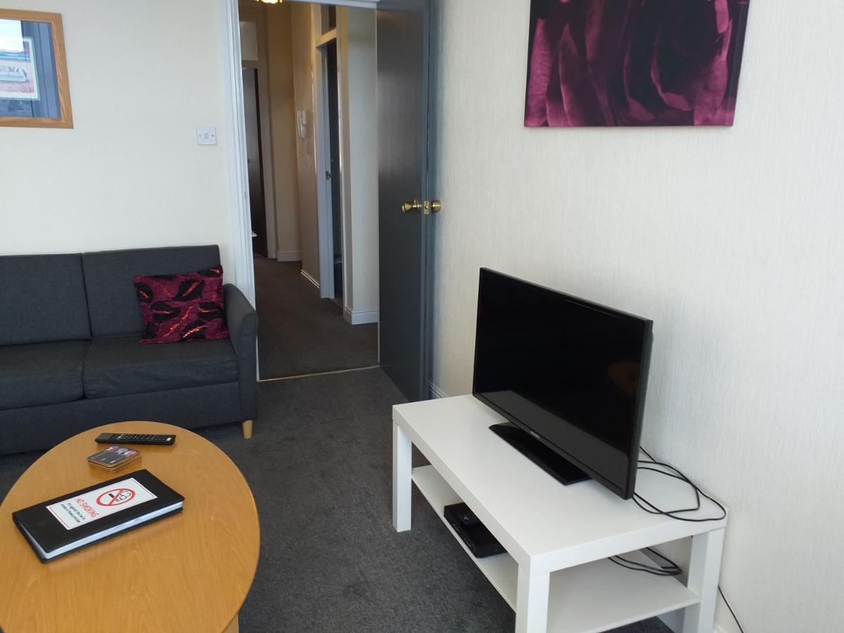 Cricket Stadium View Apartment Scarborough Exterior photo